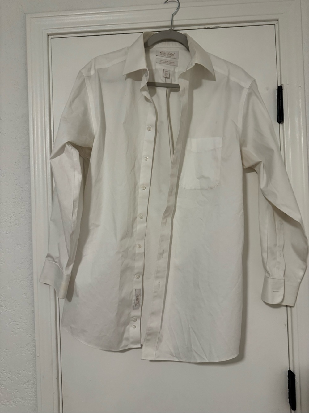 Men's White Dress Shirt with Chest Pocket - Classic Formal Shirt